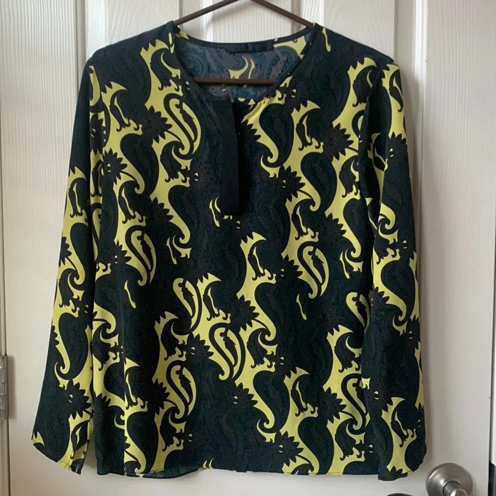 Jenni Kayne Paisley Print Casual Blouse Medium 100% Silk Green Gold